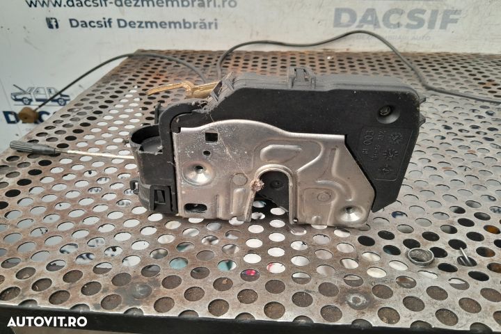 BROASCA USA FATA DREAPTA 004138112612 MX1253 Mercedes-Benz C-Class W2 - 2