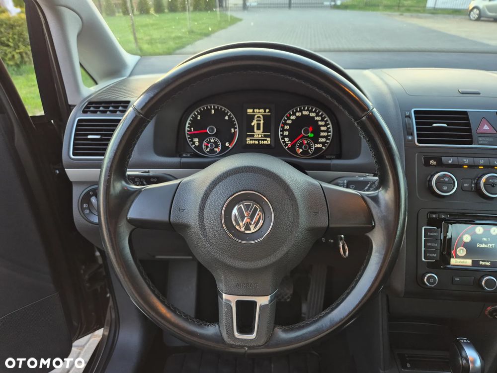 Volkswagen Touran 1.6 TDI DPF BlueMotion Technology DSG Comfortline - 36