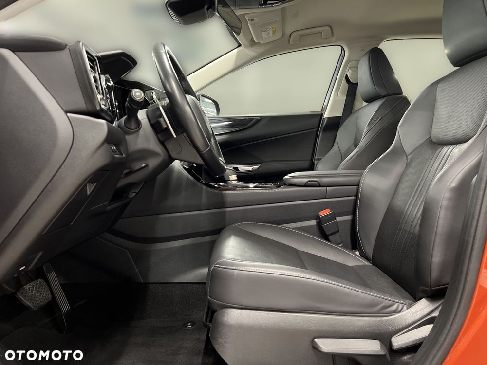 Lexus NX 350h Business AWD - 18