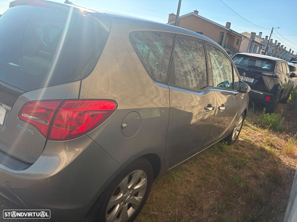 Opel Meriva 1.3 CDTI Cosmo - 11