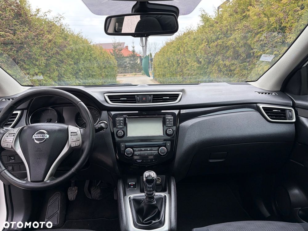 Nissan Qashqai - 25