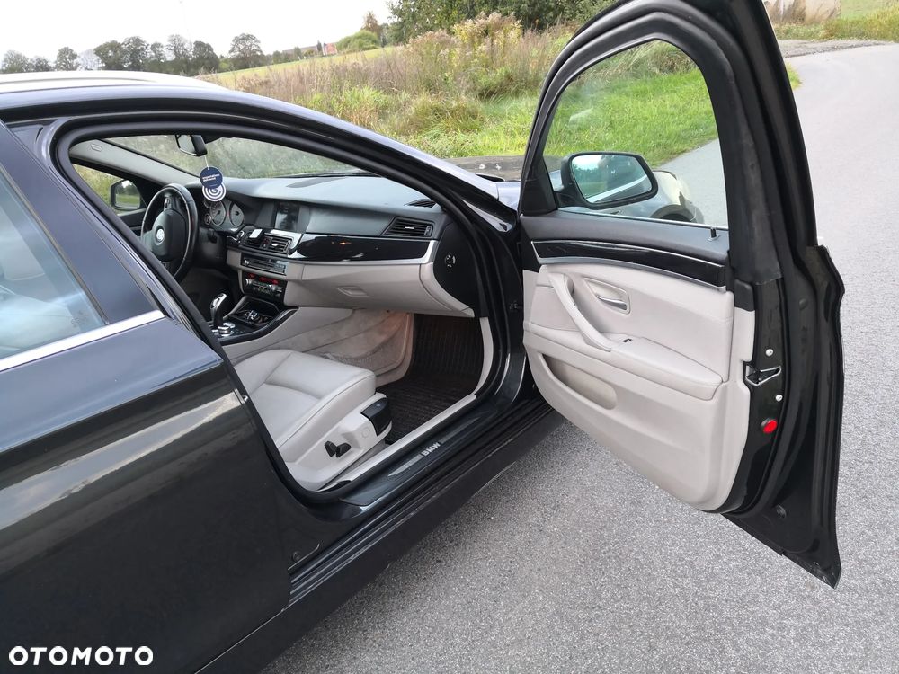 BMW Seria 5 520d - 8