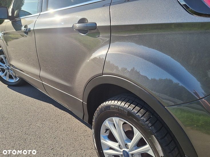 Ford Kuga 2.0 TDCi 4x2 Titanium - 12