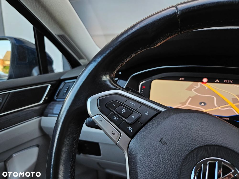 Volkswagen Passat 2.0 TDI EVO Elegance DSG - 23