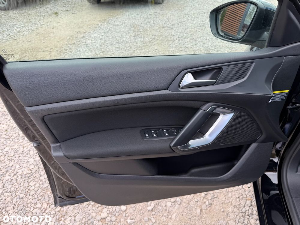 Peugeot 308 BlueHDi FAP 150 Stop & Start Allure - 27