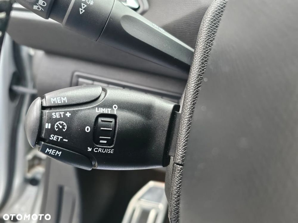 Peugeot 308 e-HDi 115 Stop & Start Allure - 27