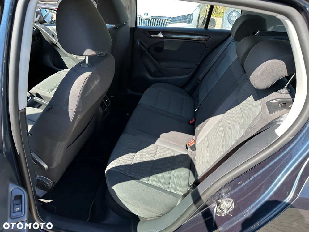 Volkswagen Golf - 20