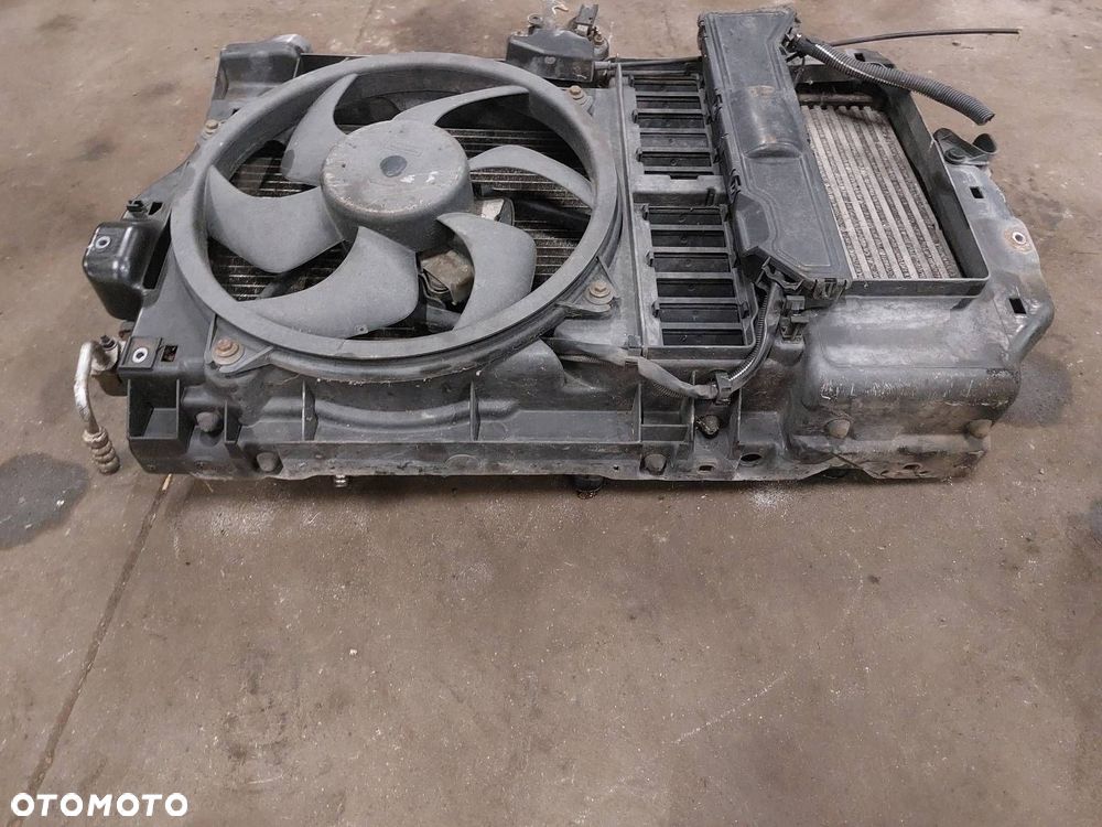 PAS PRZEDNI + KOMPLET CHŁODNIC + WENTYLATOR PEUGEOT 407 I 1.6 HDI - 6