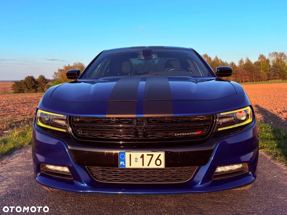 Dodge Charger 3.6 SXT AWD - 12