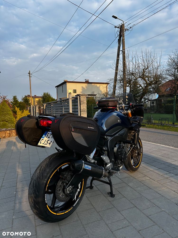 Yamaha FZ - 4