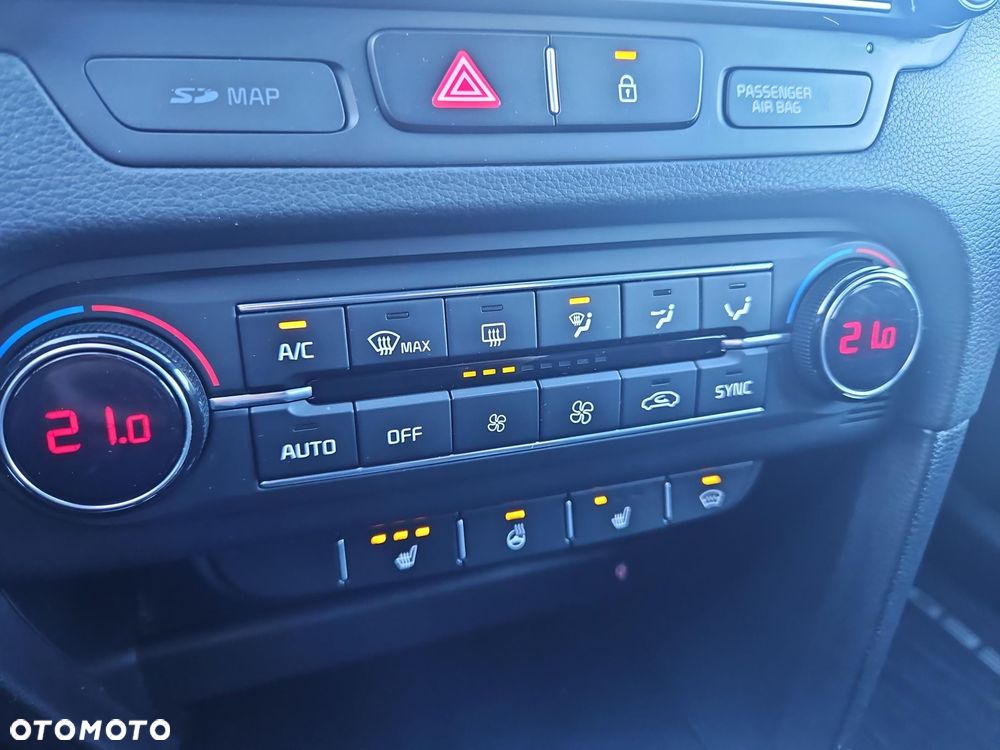 Kia ProCeed 1.6 T-GDI GT DCT - 29