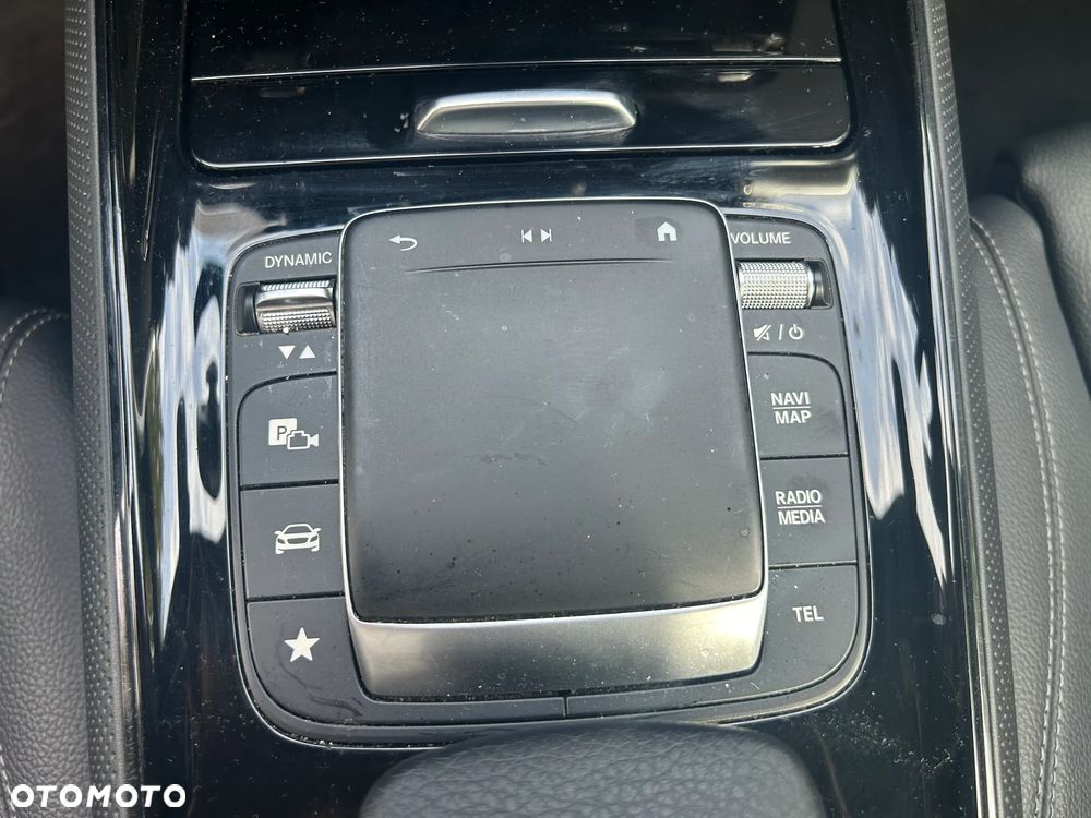 Mercedes-Benz GLB 200 Style 7G-DCT - 24