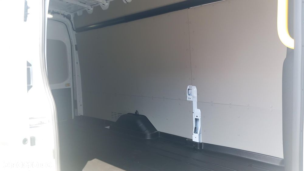 Ford Transit - 21