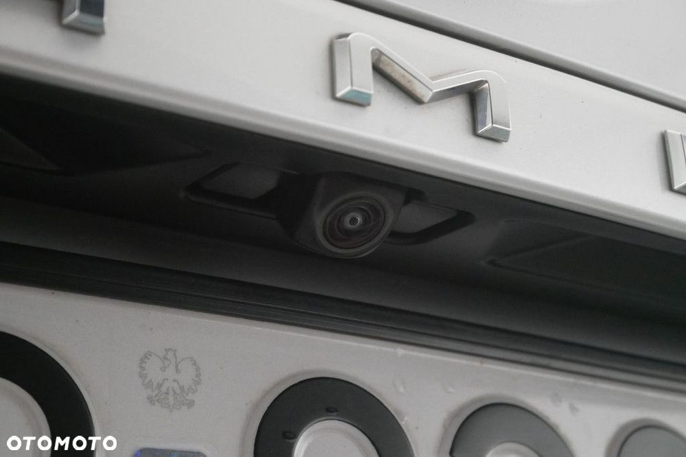 Toyota Camry 2.5 Hybrid Comfort CVT - 17