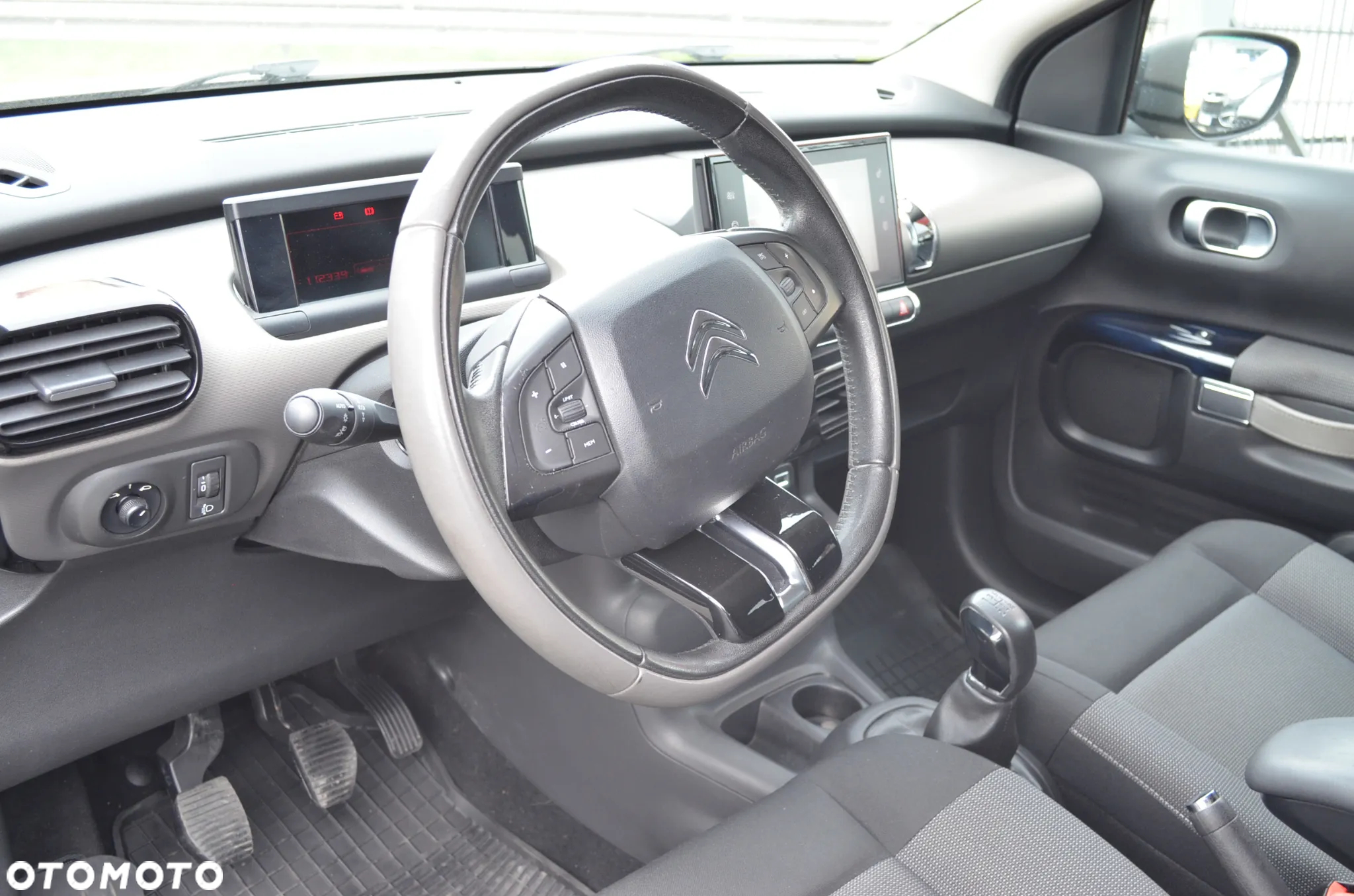 Citroën C4 Cactus 1.2 PureTech Shine S&S - 10