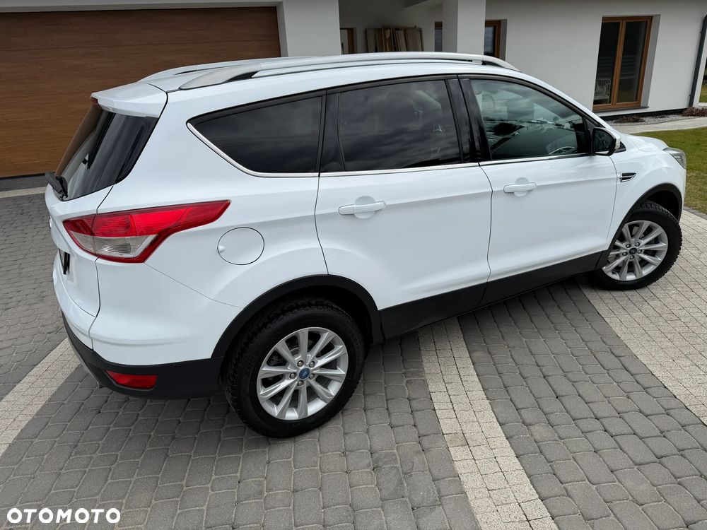 Ford Kuga 2.0 TDCi 2x4 Titanium - 11