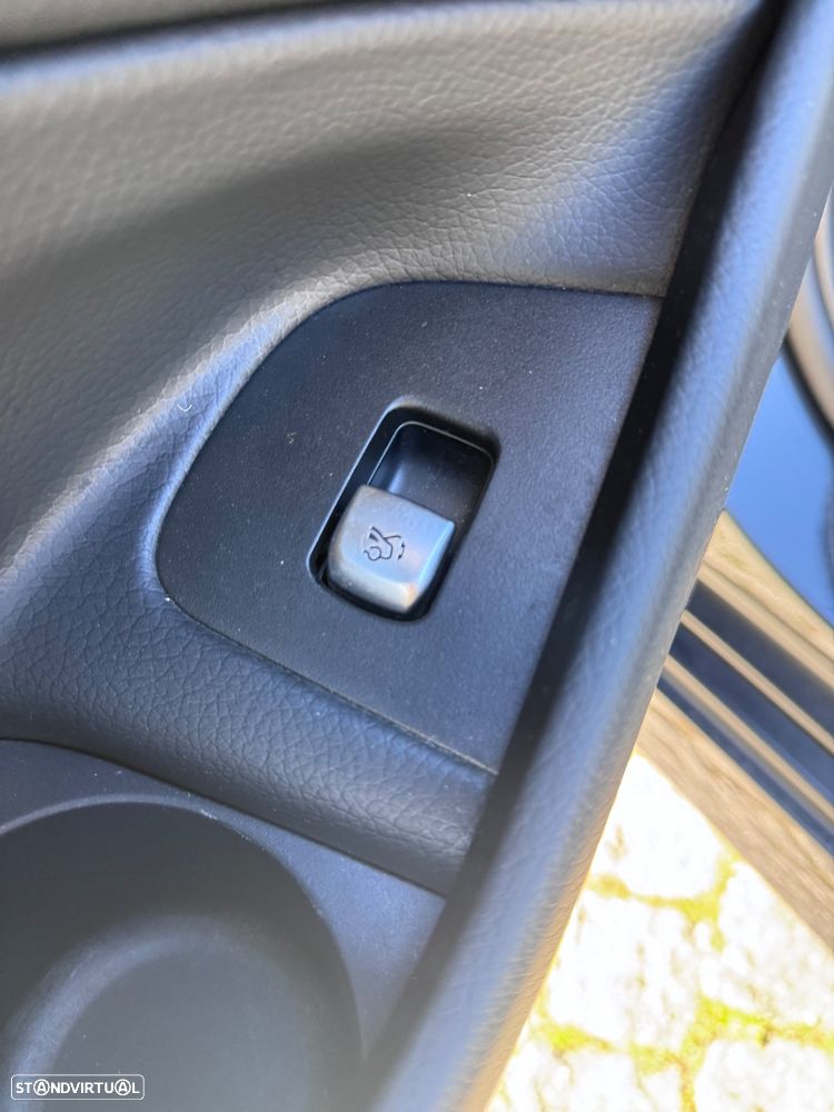 Mercedes-Benz E 300 de AMG Line - 41