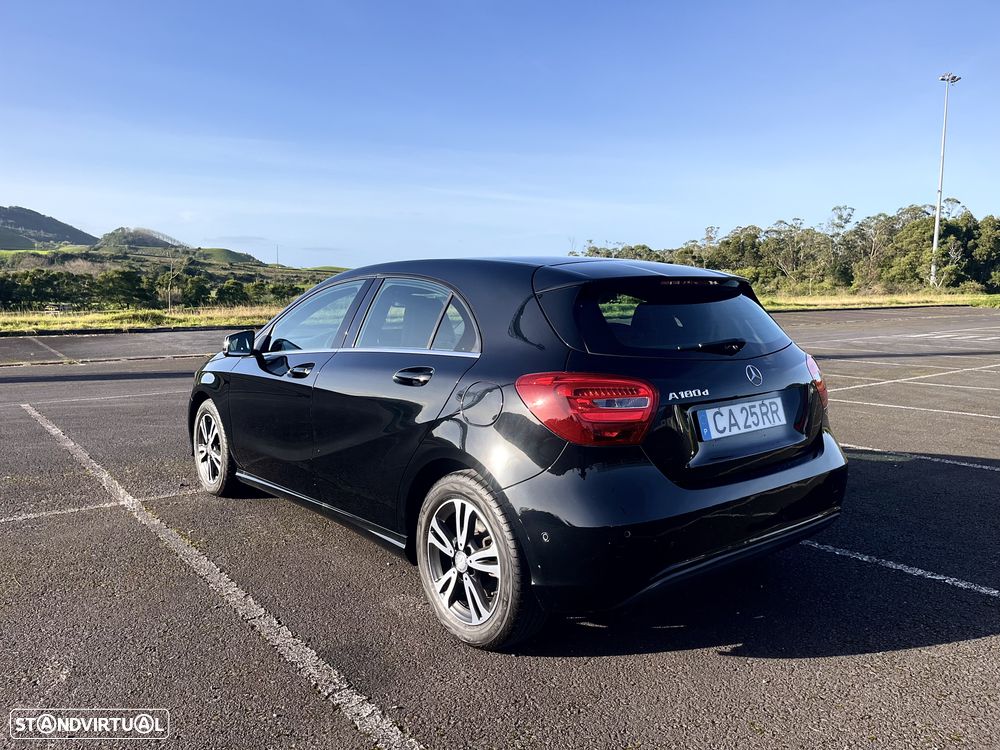 Mercedes-Benz A 180 d BlueEFFICIENCY Edition - 3
