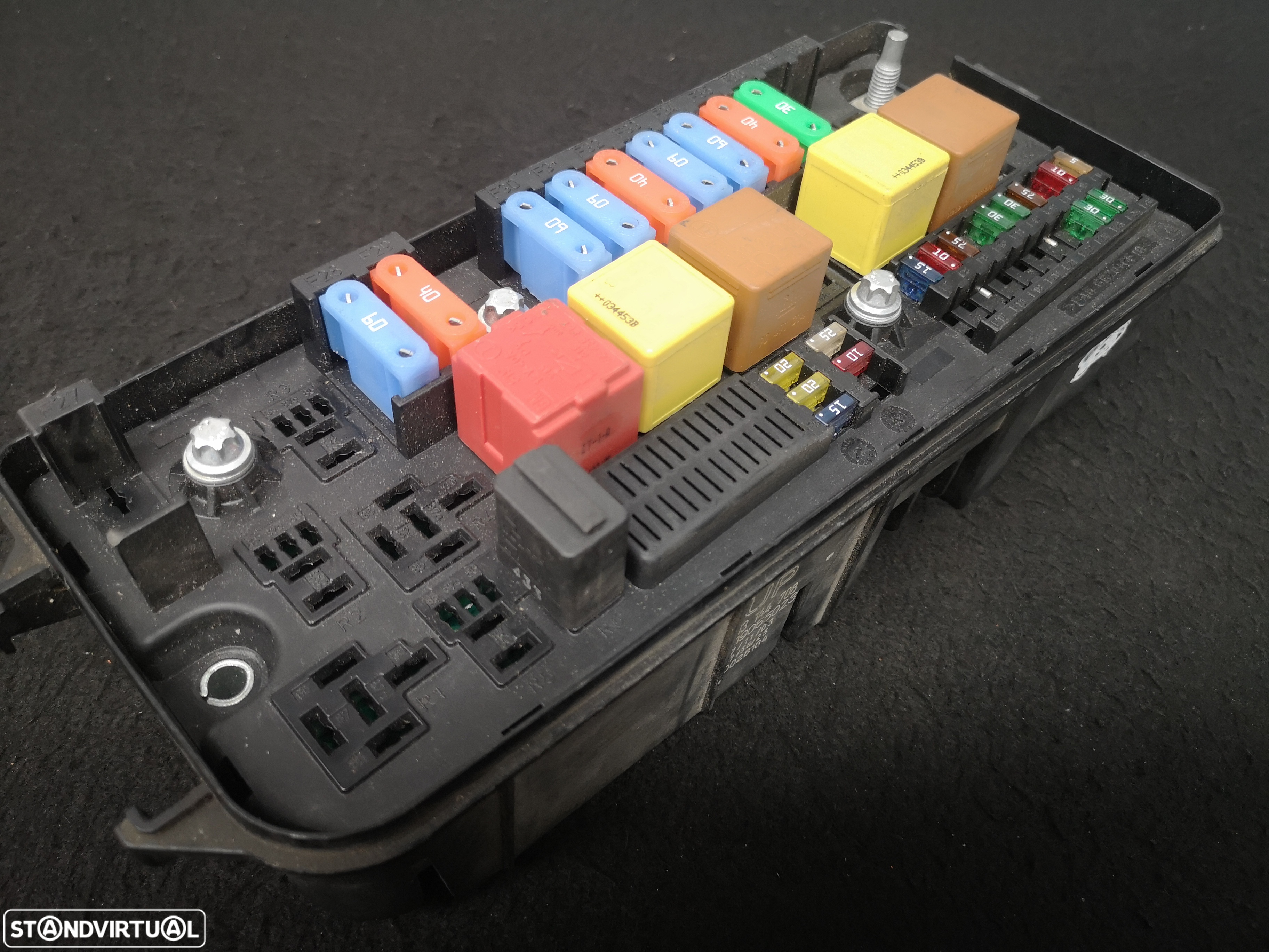 Caixa de FUSIVEIS Opel VECTRA SIGNUM  2002+ - 2