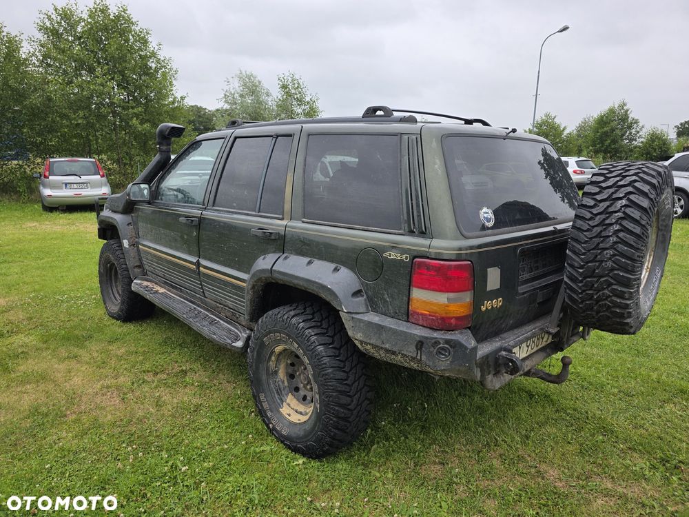 Jeep Grand Cherokee - 2