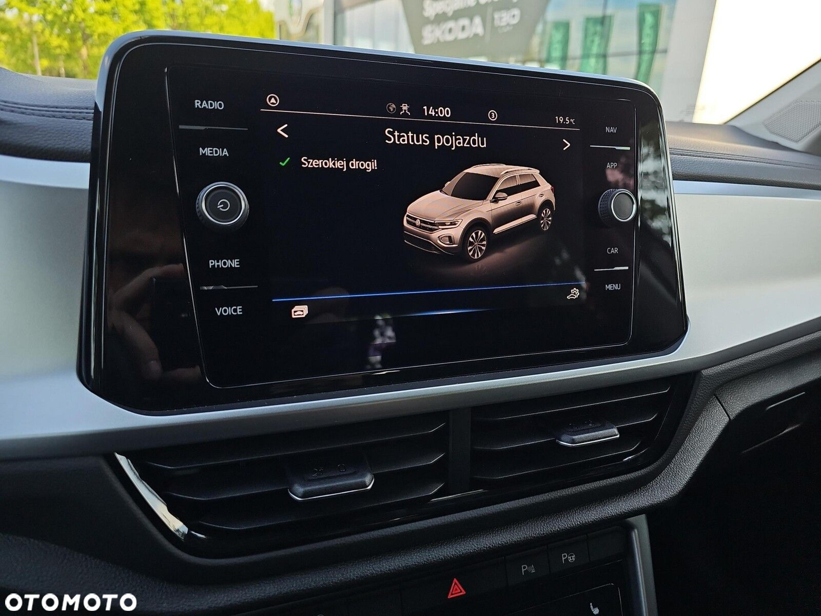 Volkswagen T-Roc 1.5 TSI Life Plus DSG - 25