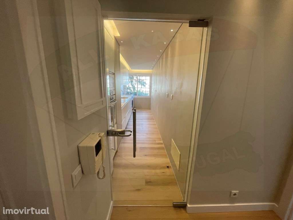 Apartamento T2 de Sonho no Bairro do Rosário, Cascais - Grande imagem: 2/56