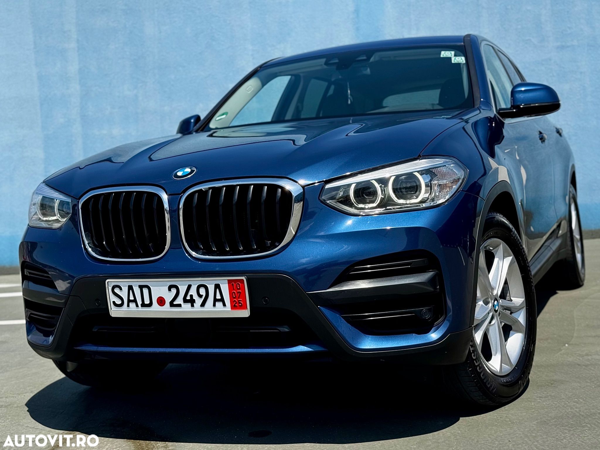 BMW X3 xDrive20d AT Luxury Line - 1
