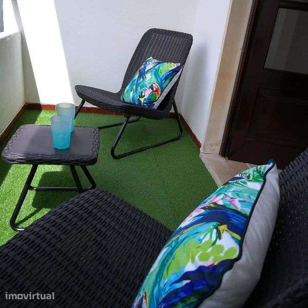 Apartamento T2 com garagem e elevador para arrendamento anual - Grande imagem: 4/6