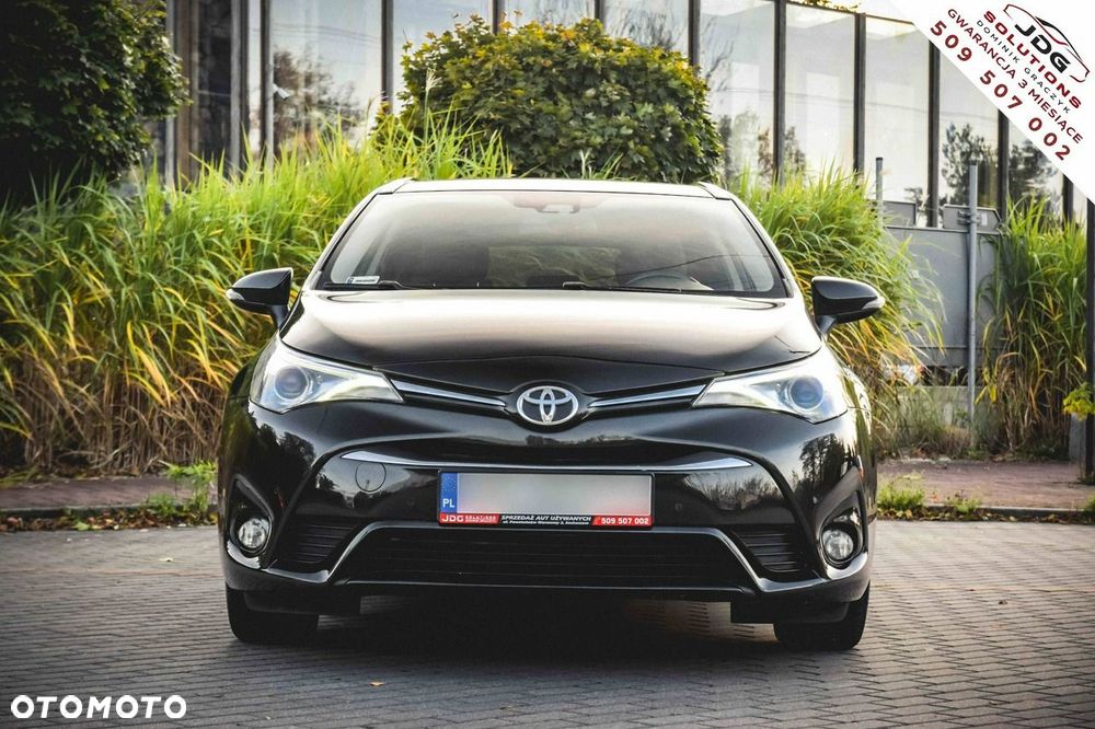 Toyota Avensis 2.0 D-4D Premium - 8