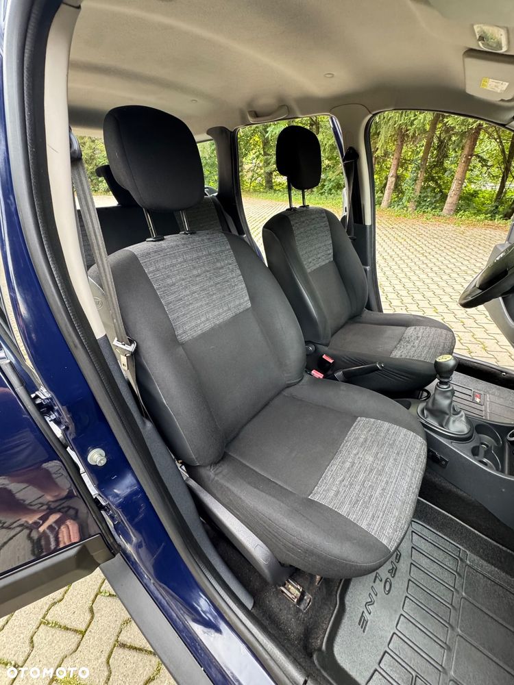 Dacia Duster 1.6 SCe Laureate 4x4 S&S - 19