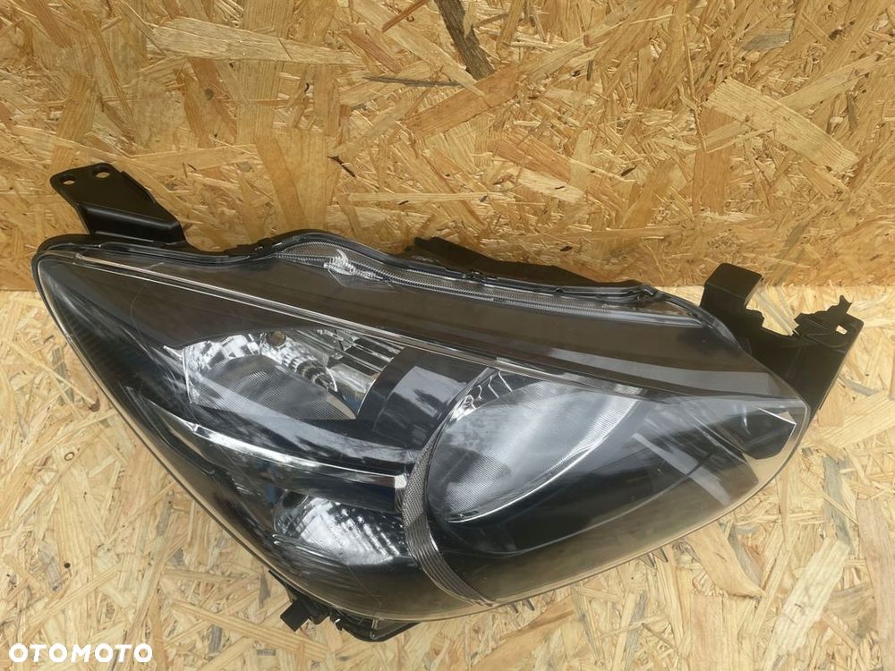 Mazda 2 Dj 2014, 2019 Prawa Przednia Lampa Zwykła Europa - 7