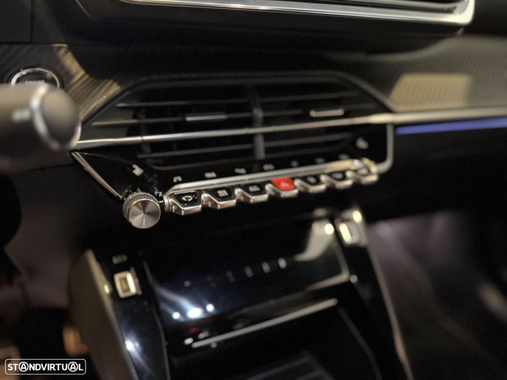 Peugeot e-208 GT Pack - 12