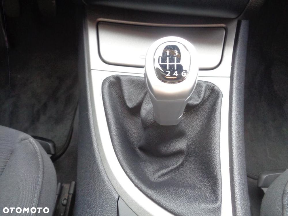 BMW Seria 1 - 28