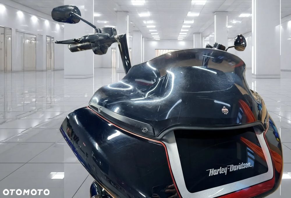 Harley-Davidson Touring Road Glide - 22