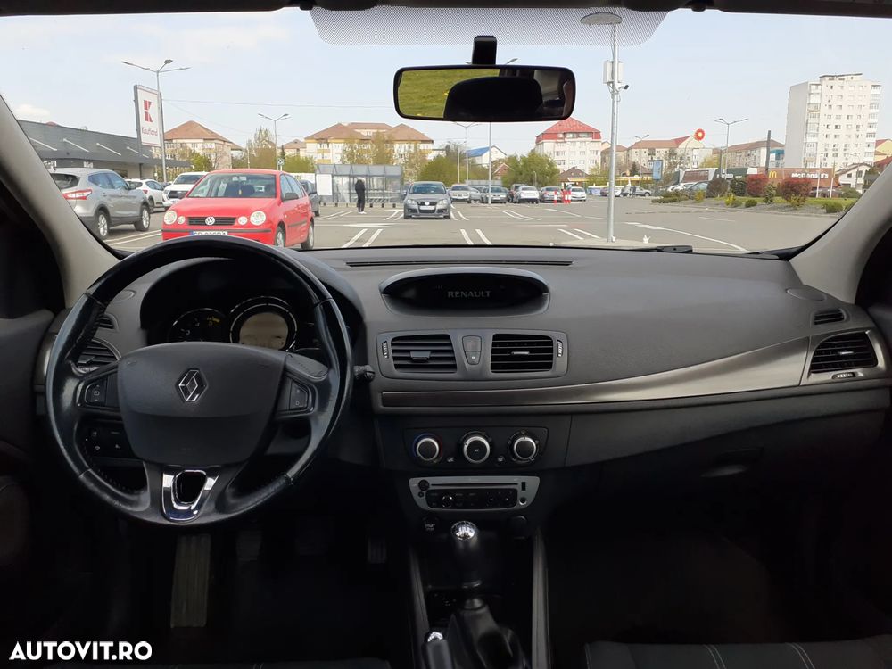 Renault Megane ENERGY dCi 110 Start & Stop LIMITED - 11