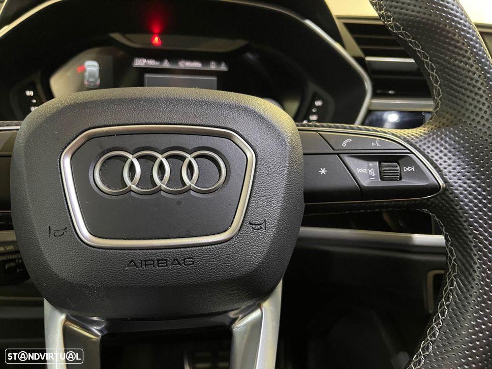 Audi Q3 45 TFSIe S tronic S line - 22