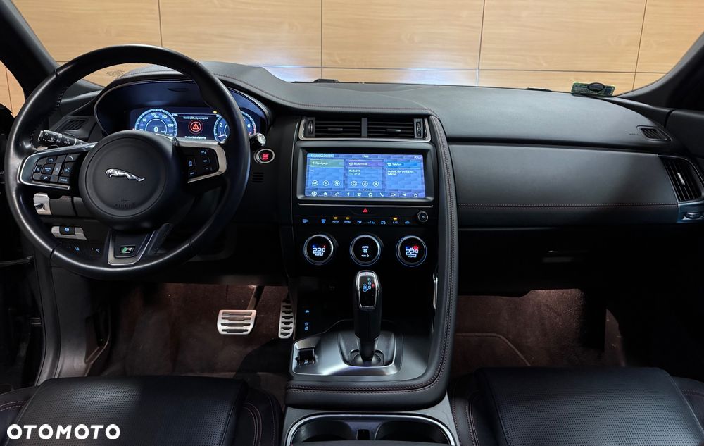 Jaguar E-Pace 2.0 i4P AWD R-Dynamic - 17