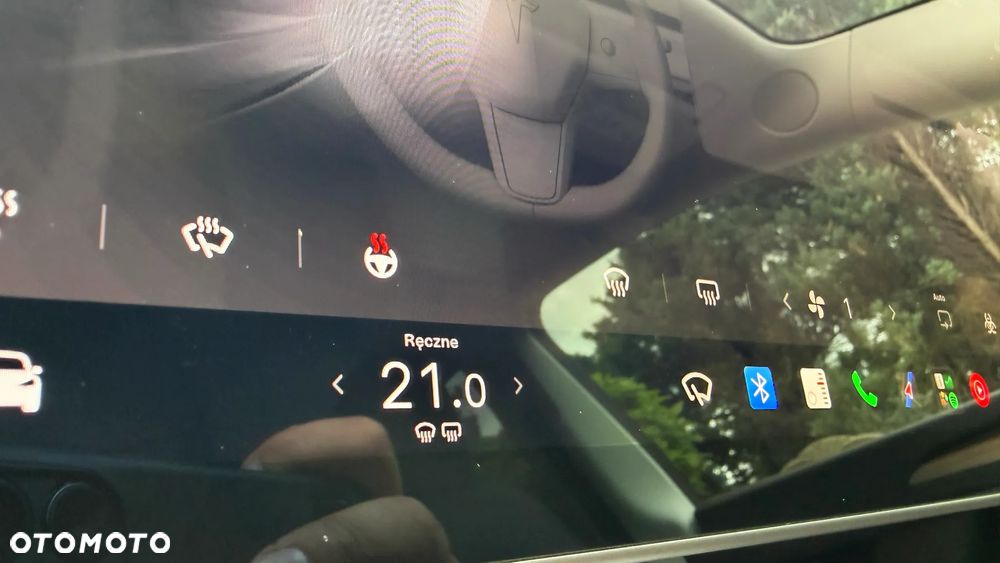 Tesla Model Y Long Range AWD - 30
