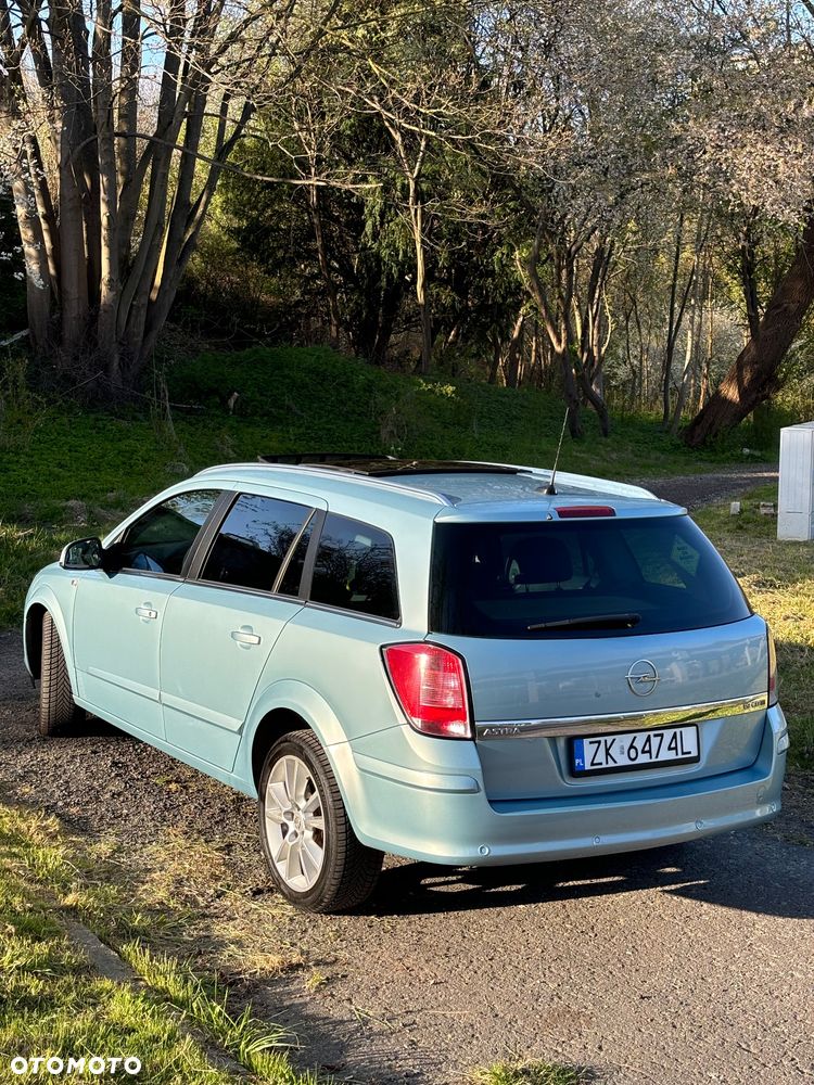 Opel Astra 1.9 CDTI Edition - 11