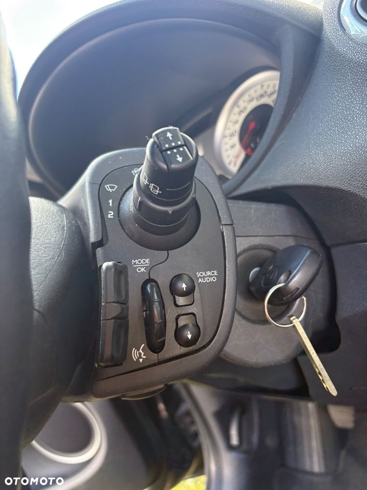 Renault Clio 1.2 16V Dynamique - 12