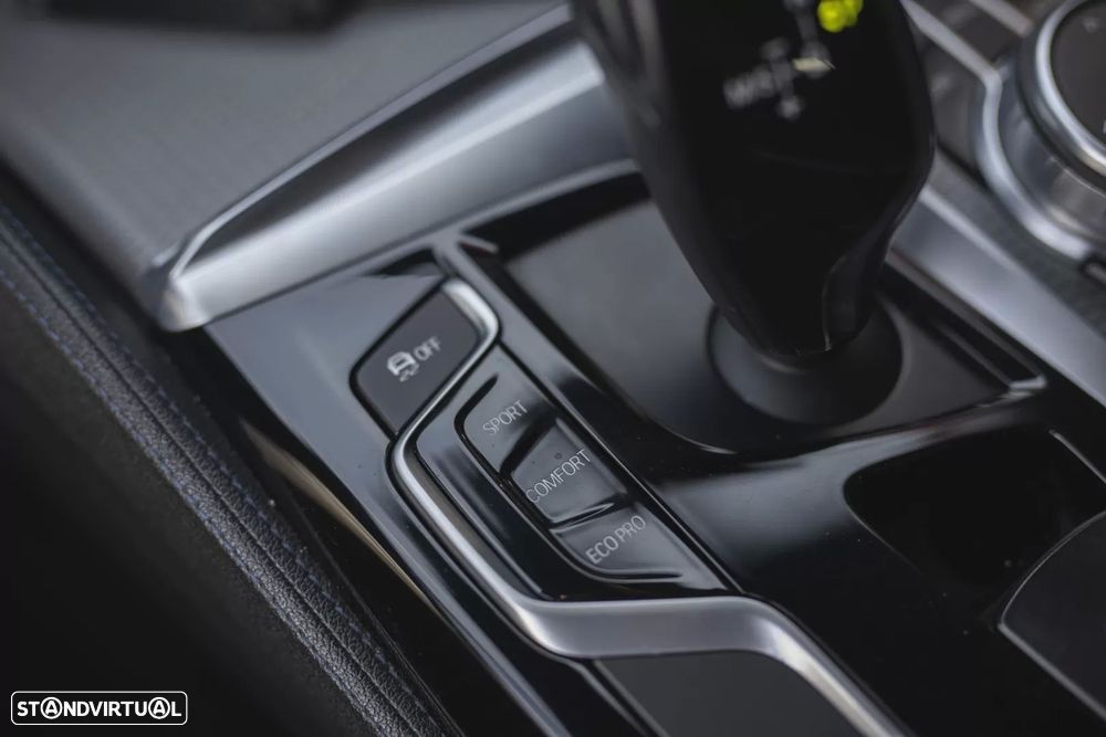 BMW 520 d Auto - 27