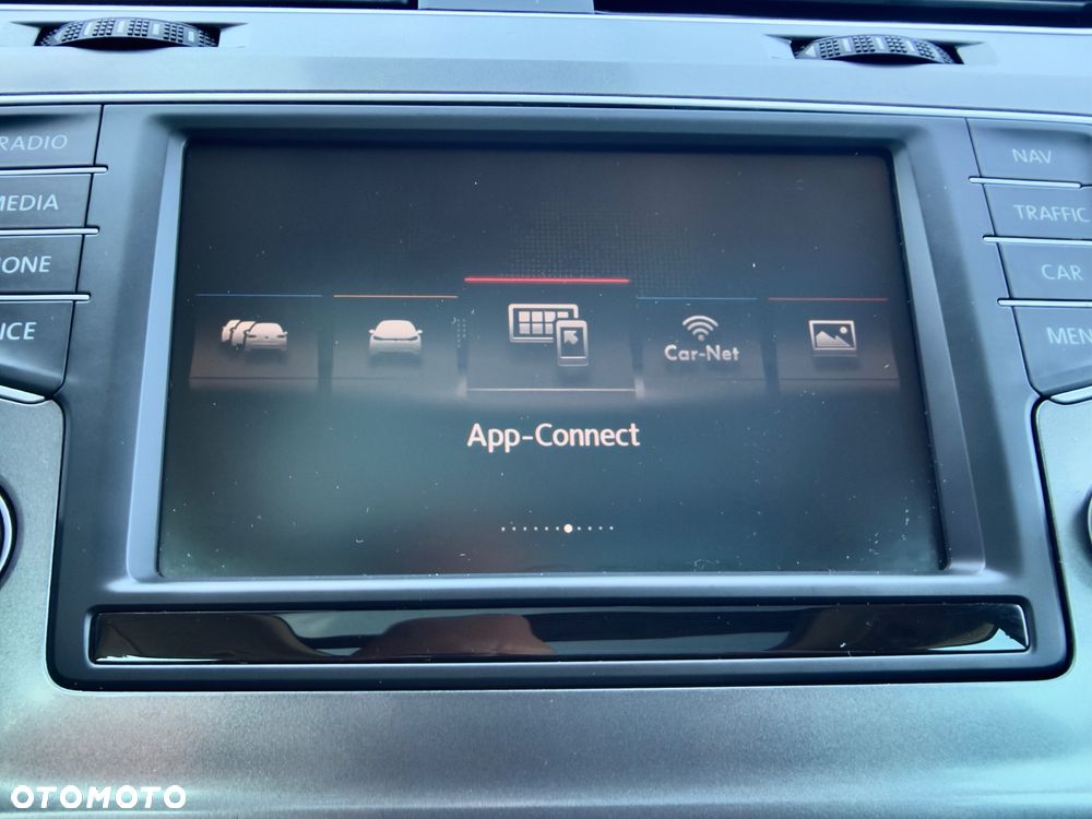 Volkswagen Golf 2.0 TDI BlueMotion Technology Lounge - 35