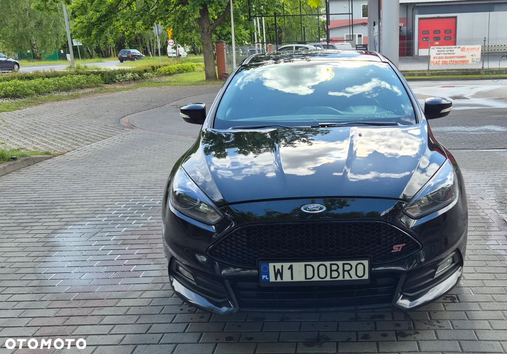 Ford Focus 2.0 EcoBoost ST mit Leder-Sport-Paket - 14