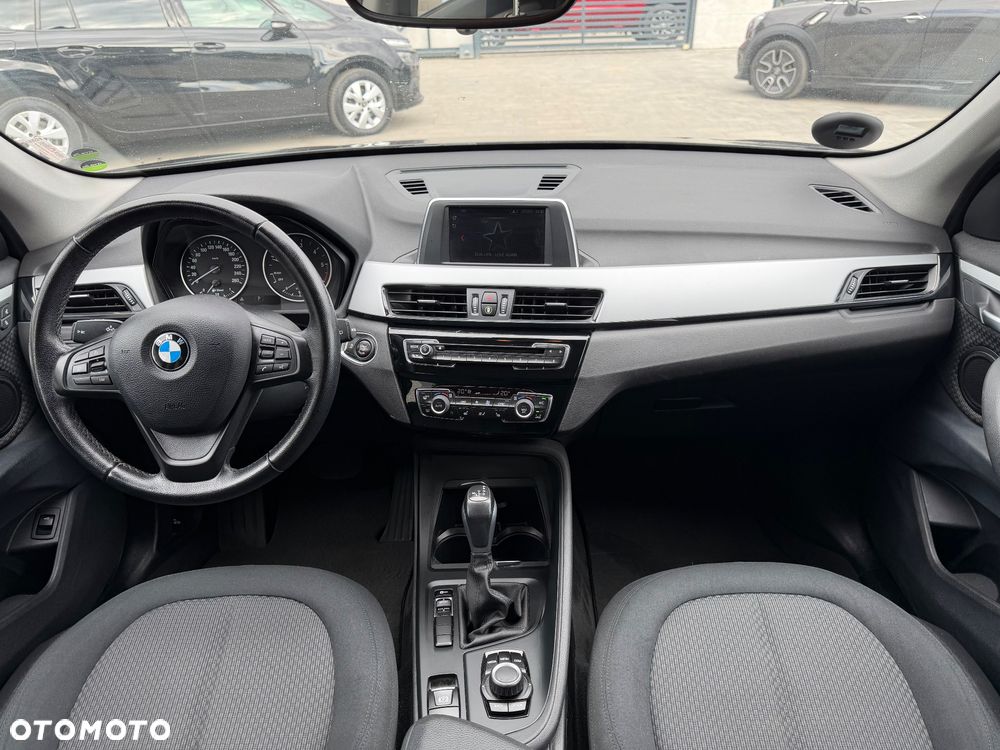 BMW X1 sDrive18d Advantage - 17