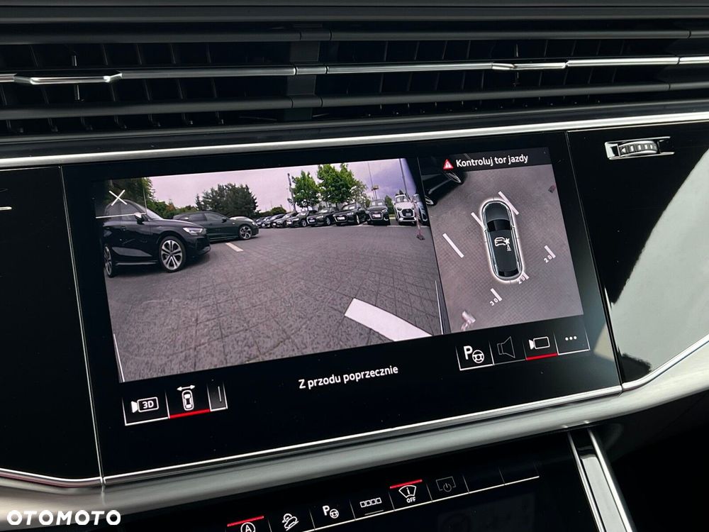 Audi Q8 - 33
