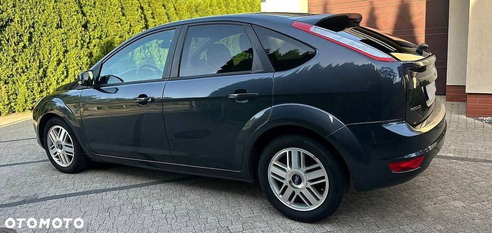 Ford Focus - 13