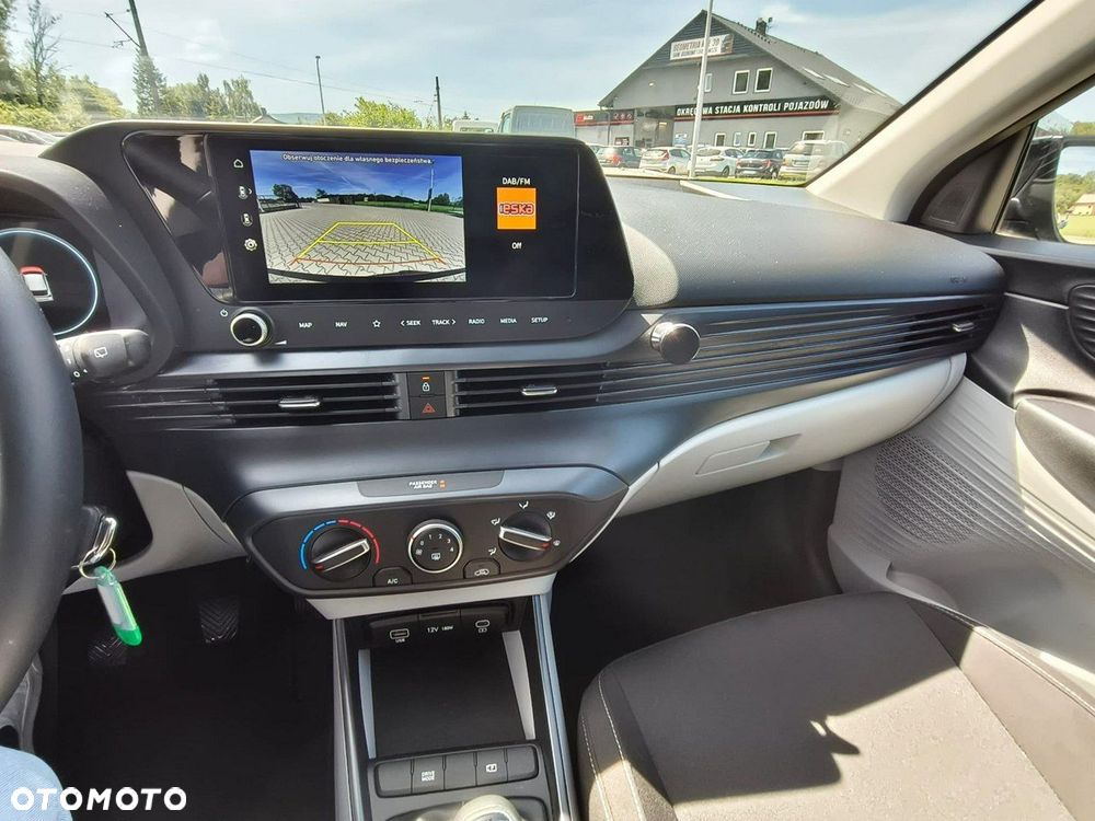 Hyundai i20 - 13