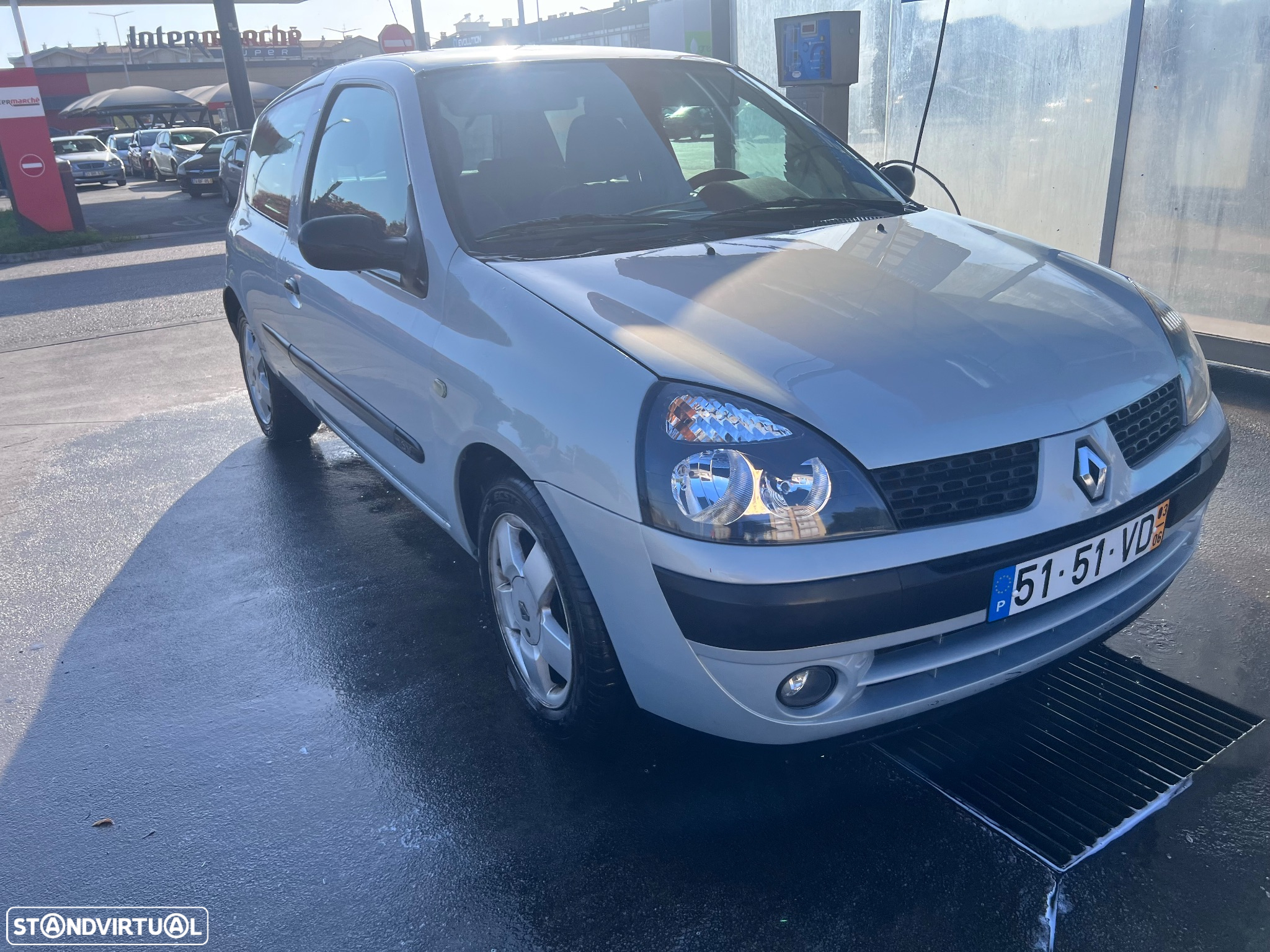 Renault Clio 1.2 16V Confort - 5