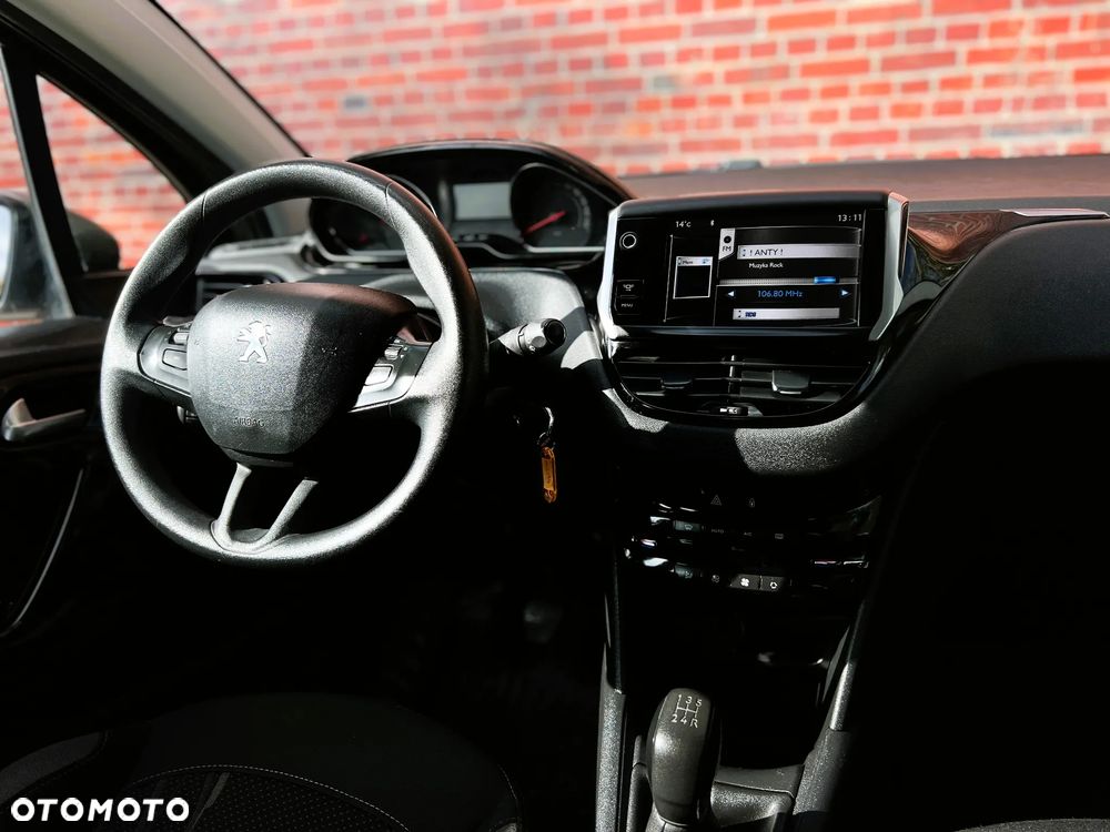 Peugeot 208 - 7