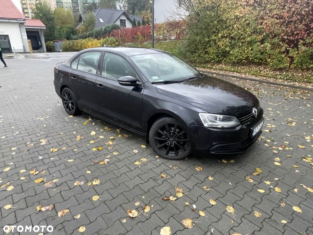 Volkswagen Jetta 1.6 TDI Trendline Optimum - 11